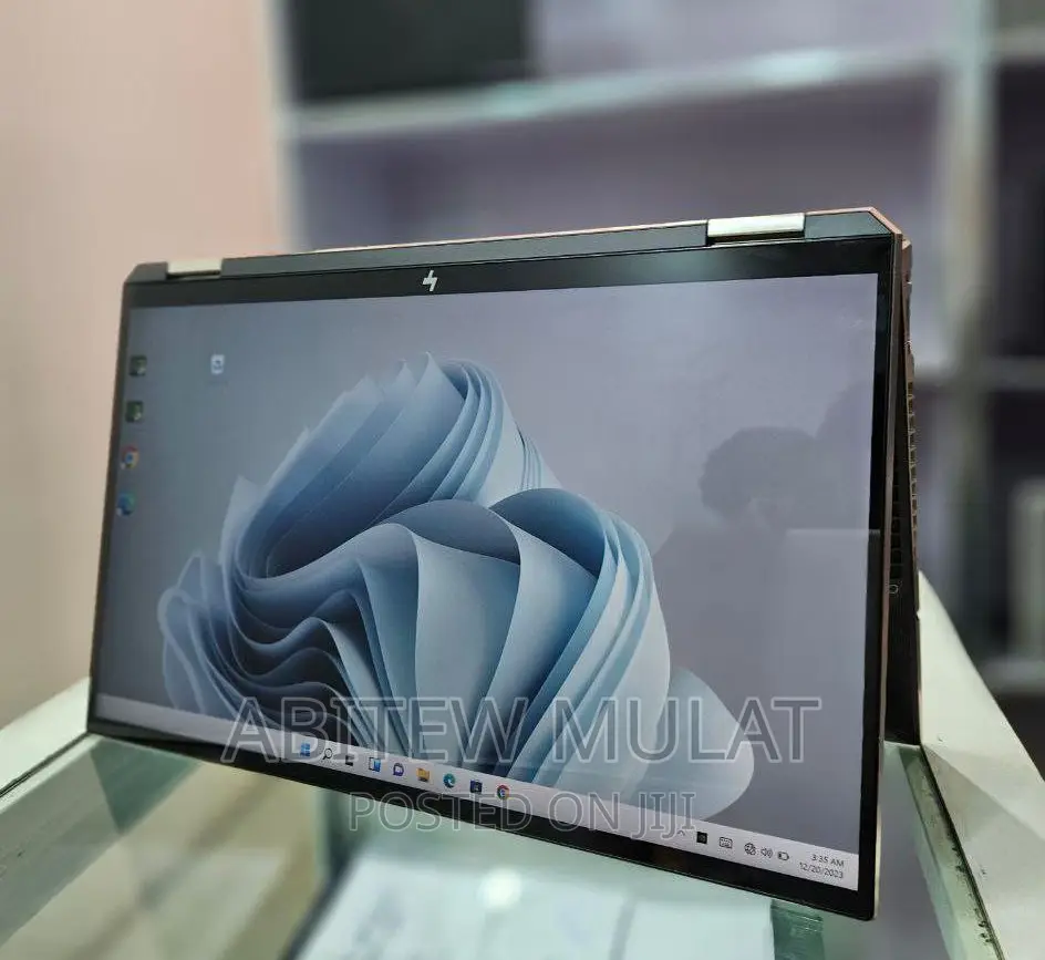 New Laptop HP Spectre X360 16GB Intel Core I7 SSD 512GB