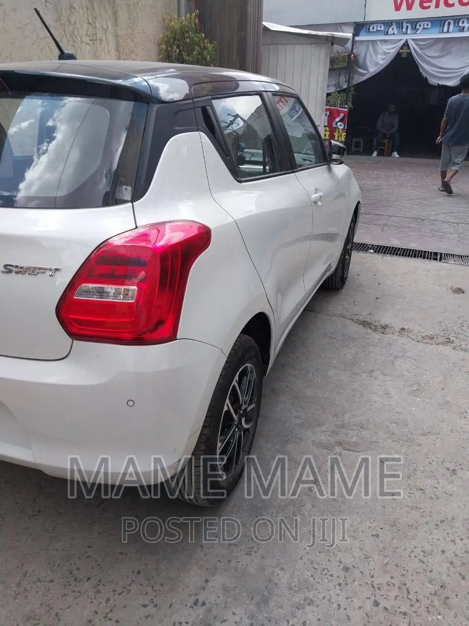 New Suzuki Swift 2022 White