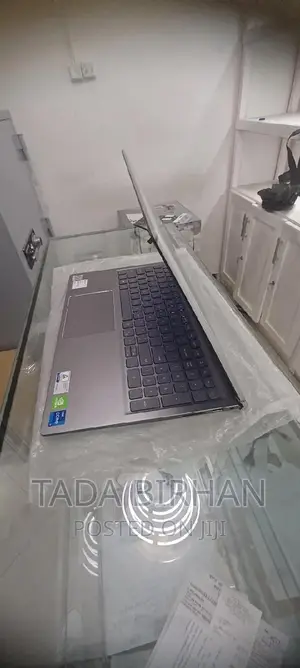 New Laptop Dell Inspiron 15 16GB Intel Core I7 SSD 512GB