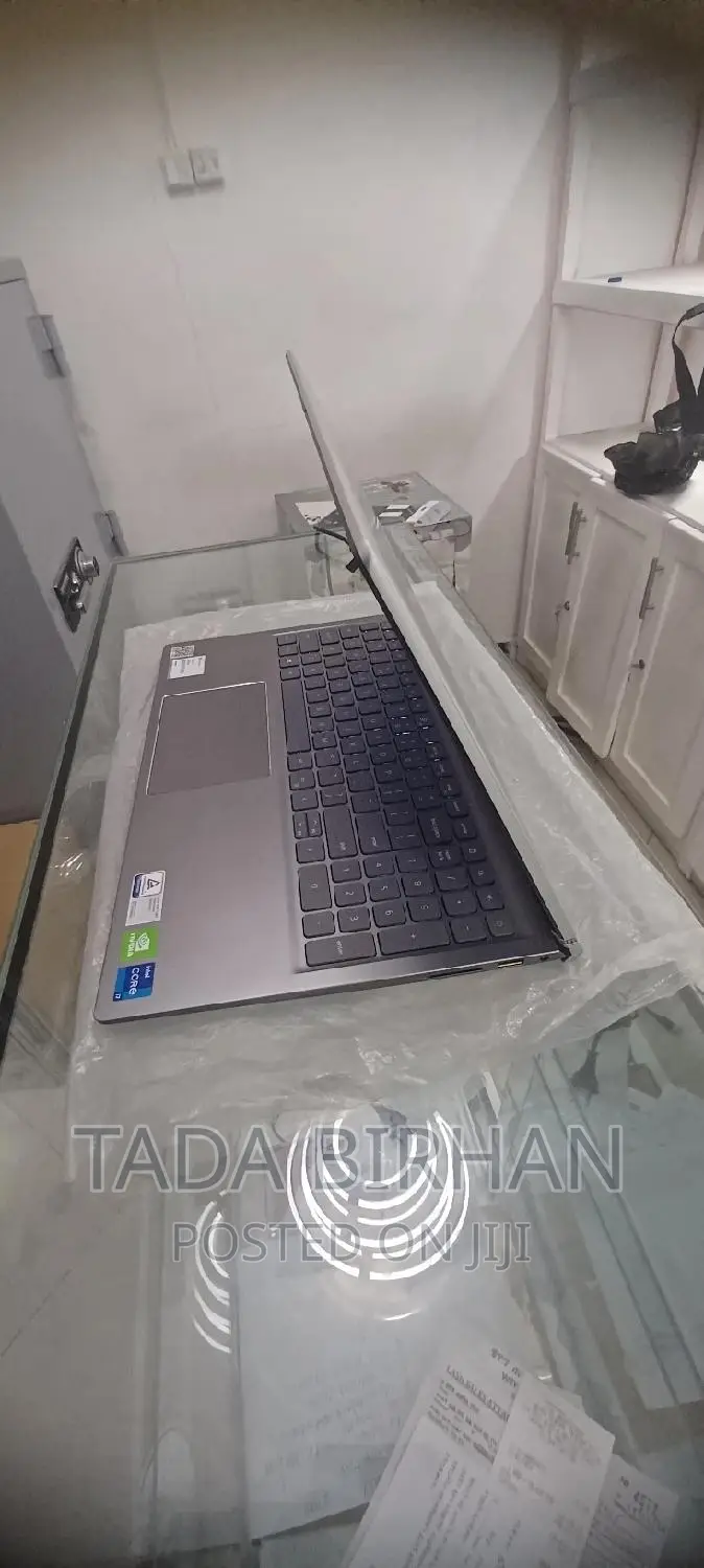 New Laptop Dell Inspiron 15 16GB Intel Core I7 SSD 512GB