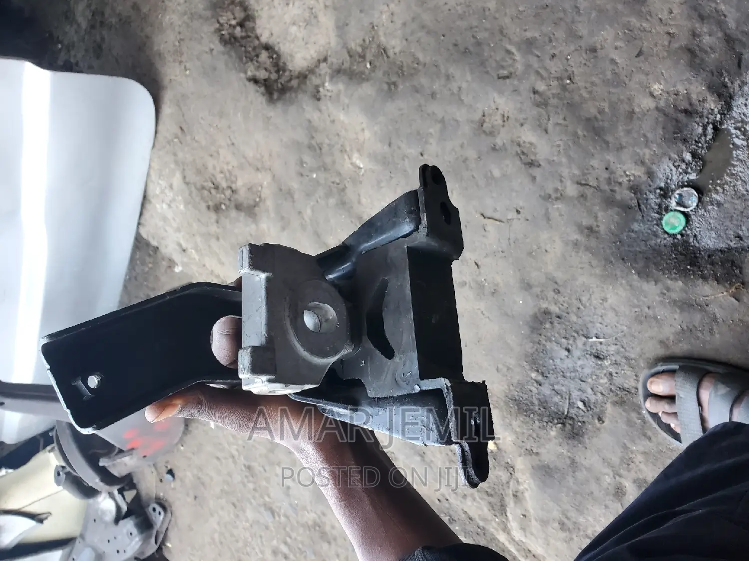 Yaris Motor Supporto