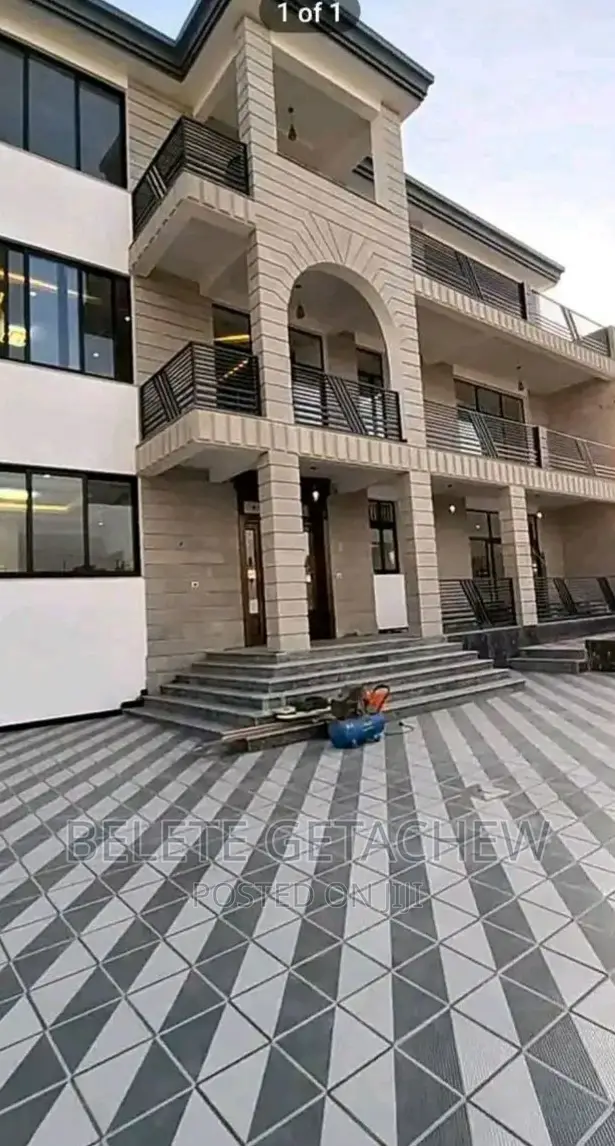 9bdrm House in G+2 Ayat Zone, Bole for sale