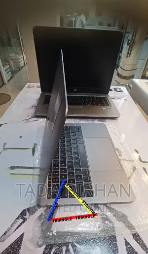 Laptop Apple MacBook Pro 2017 8GB Intel Core I5 SSD 256GB