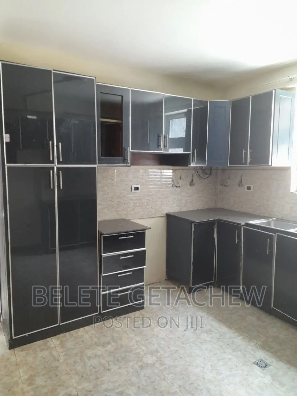 4bdrm House in Ayat Compound G+1, Bole for sale