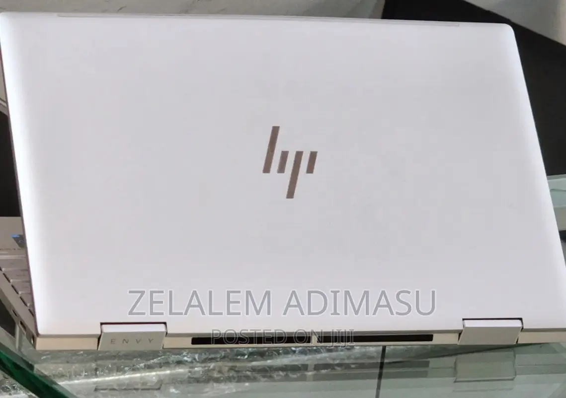 New Laptop HP Envy X360 8GB Intel Core I5 SSD 512GB