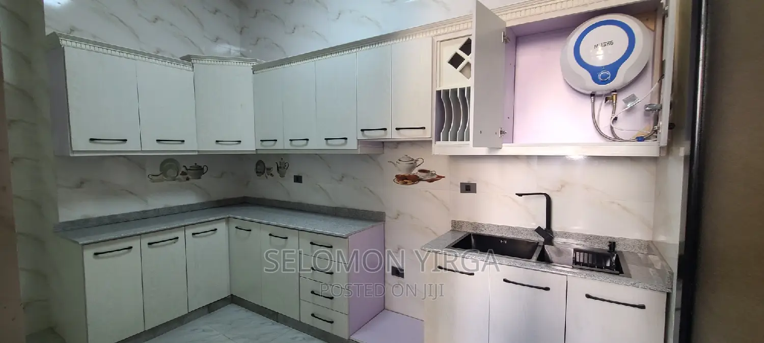 3bdrm Villa in Adis Abba, Bole for sale