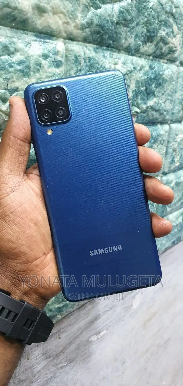 Samsung Galaxy A12 64 GB Blue