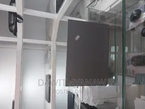 Photo - New Laptop Lenovo ThinkPad Yoga 370 16GB Intel Core i7 SSD 512GB