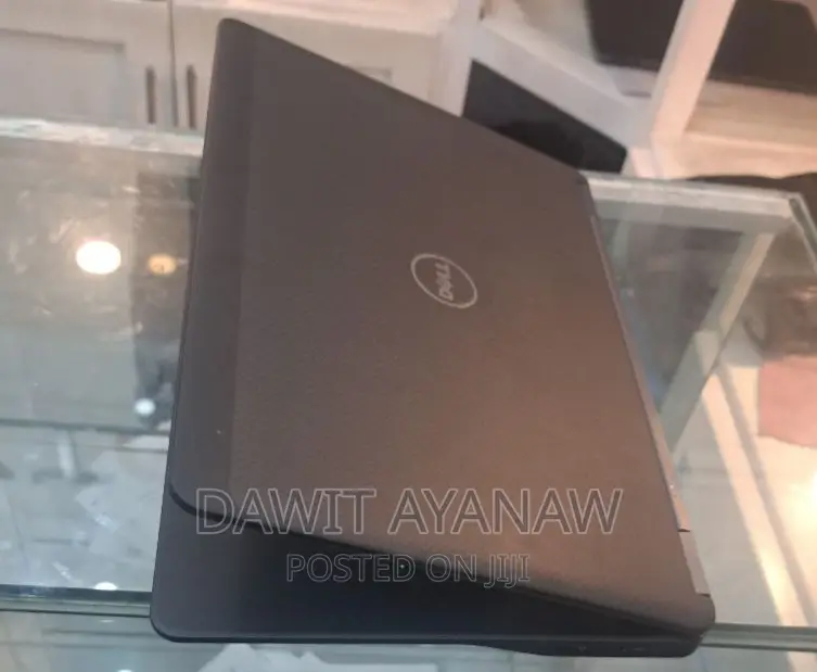 New Laptop Dell 8GB Intel Core I7 SSD 256GB