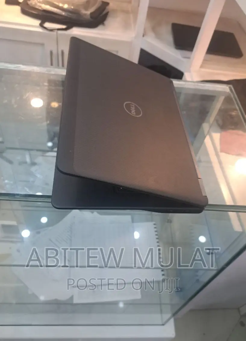 New Laptop Dell Latitude 14 8GB Intel Core I7 SSD 256GB