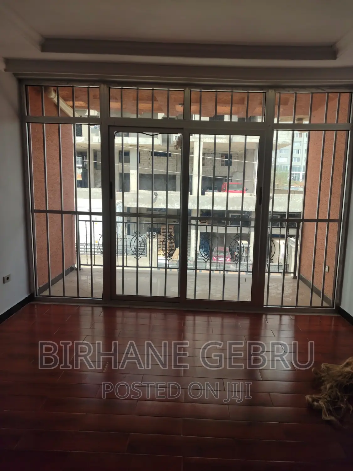 5bdrm House in House, Bole for rent