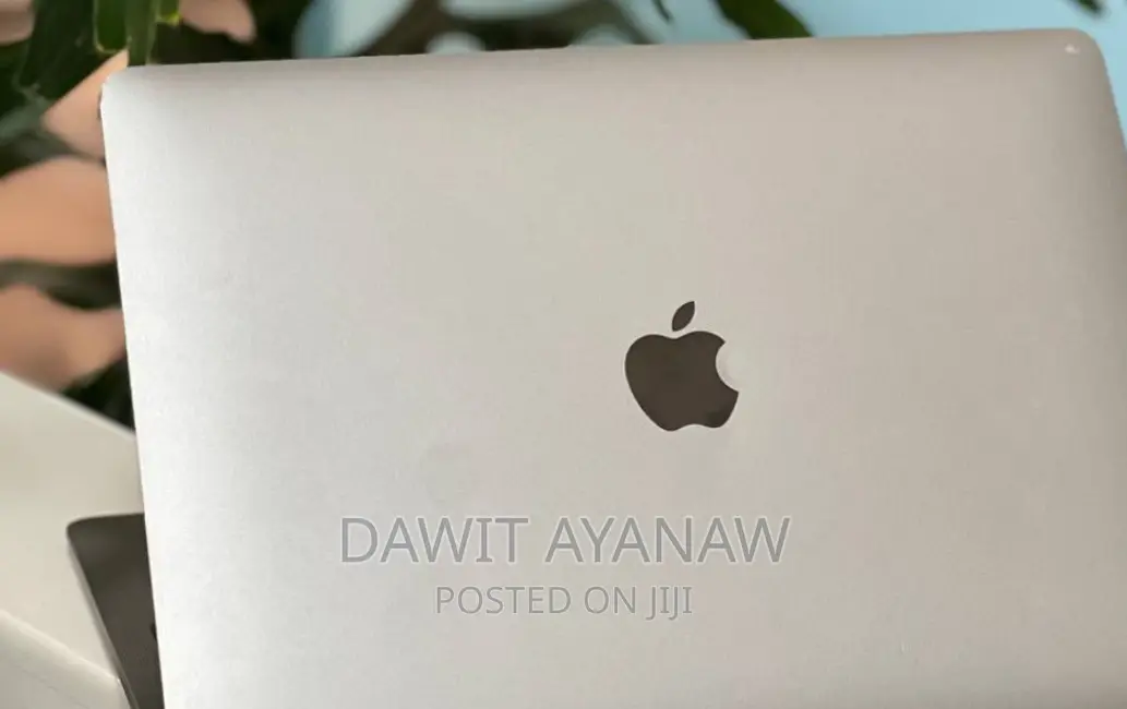 New Laptop Apple MacBook Air 2020 M1 8GB Apple M1 SSD 256GB