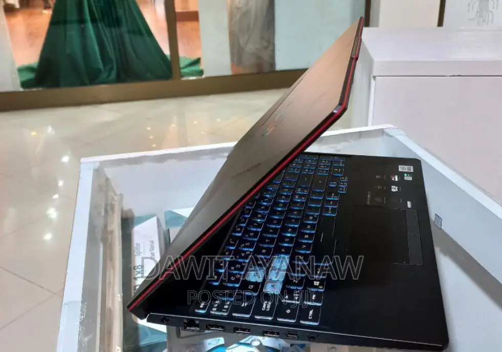 New Laptop HP 8GB Intel Core I5 SSD 512GB