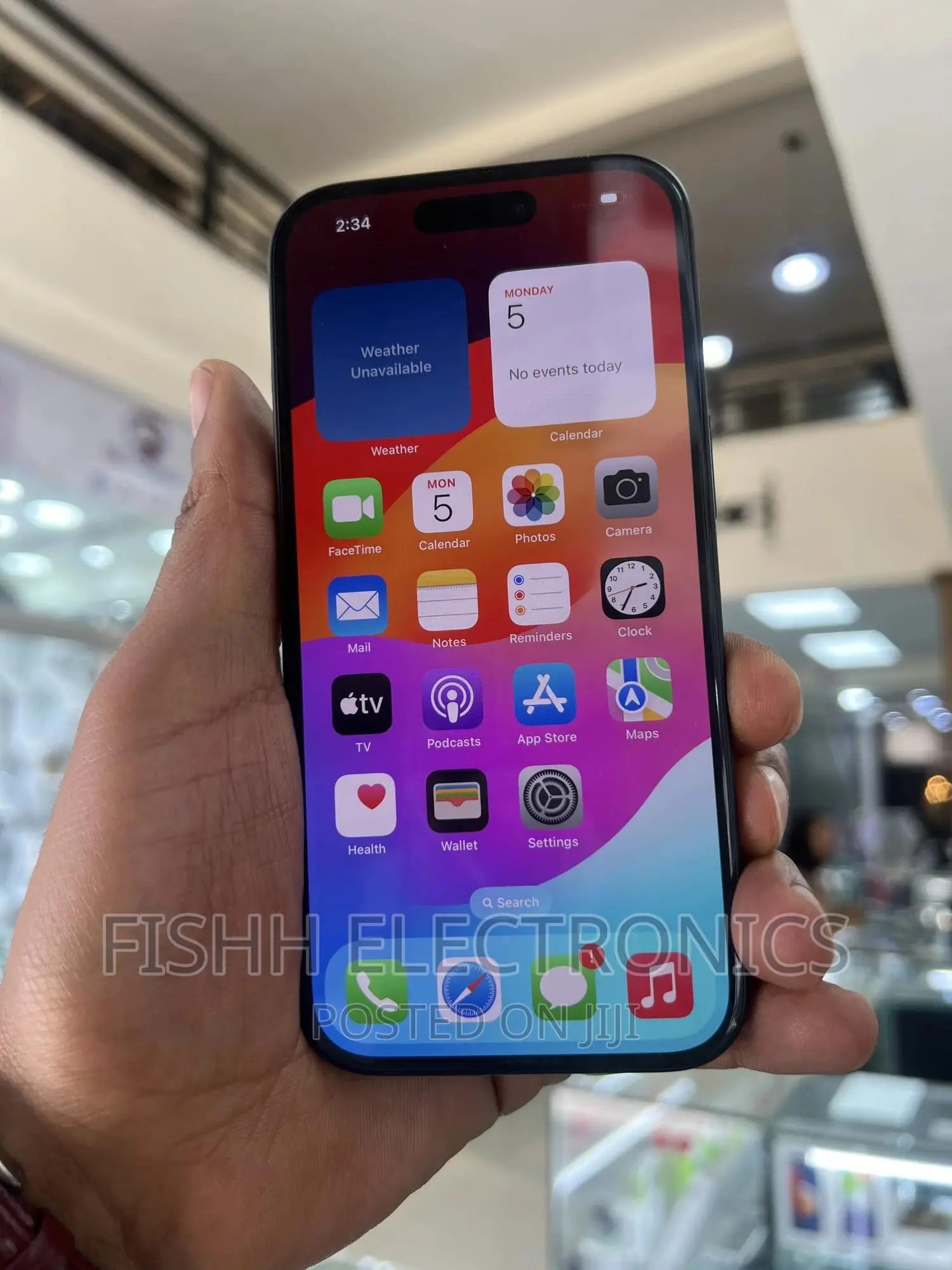 New Apple iPhone 15 128 GB Black