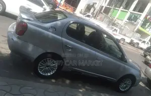 Toyota Platz 2004 Silver