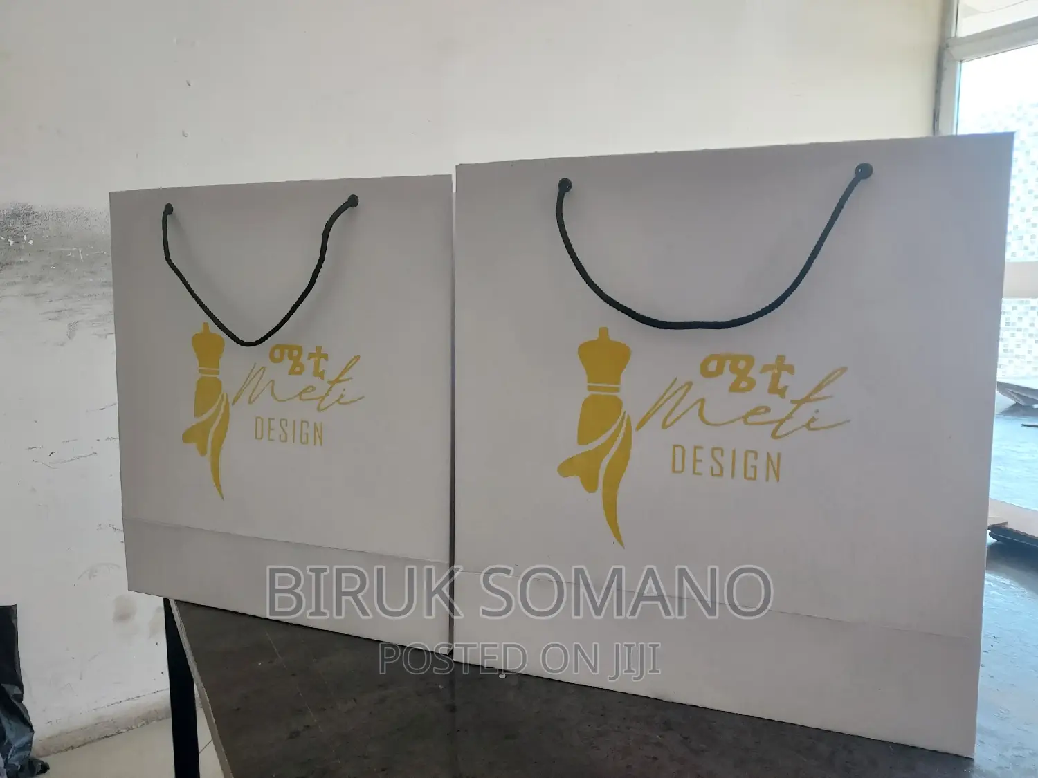 Paper Bag (Shopping Bags)