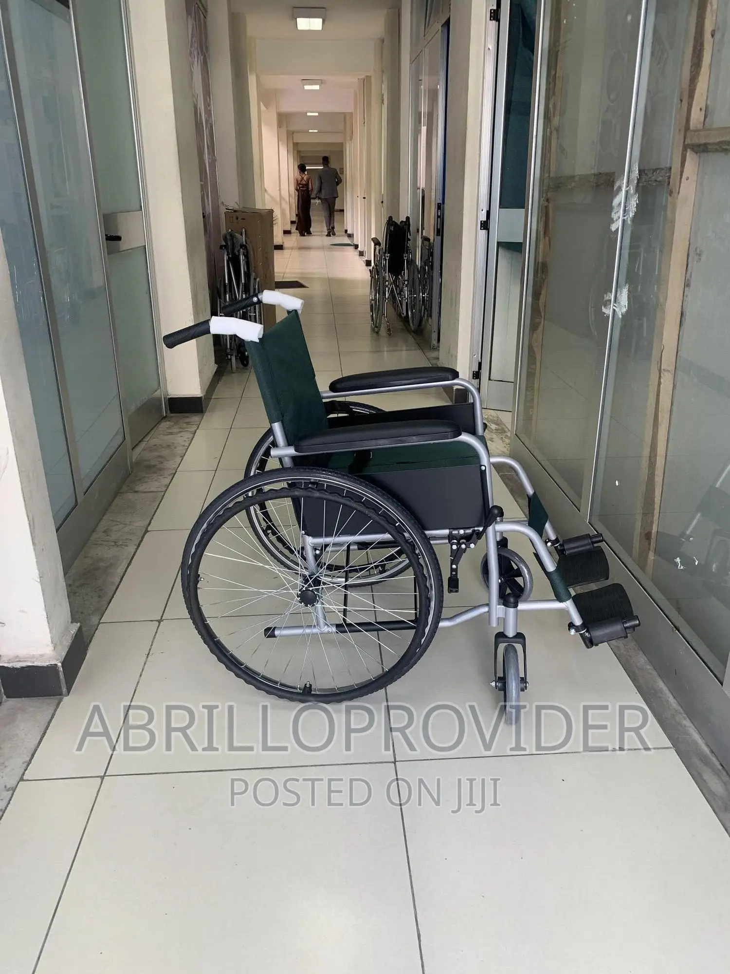 Most Hot Selling Amazon Price Power Coated Manual Wheelchair