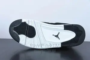 Original Air Jordan 4 Retro ‘Royality’ Shoe