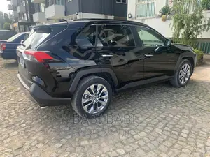 Toyota RAV4 2021 Matt Black