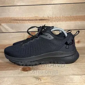 Photo - Fashion Under Armour Sneaker