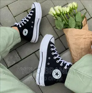 All Star Convrse Chunk Plus