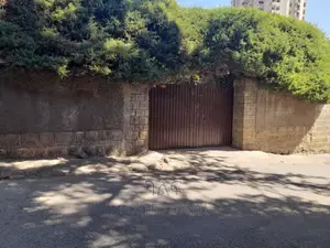Photo - 4bdrm House in የግል Old Villa መገናኛ, Bole for sale