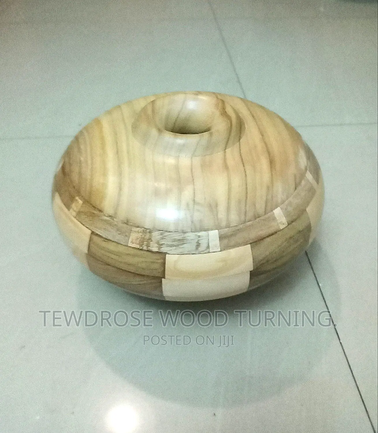 Amazing Wood Flower Pot.