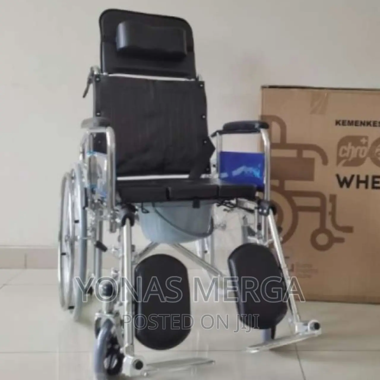 Toilet/Bed Wheelchair 902C Elevating Footrest Wheelchair