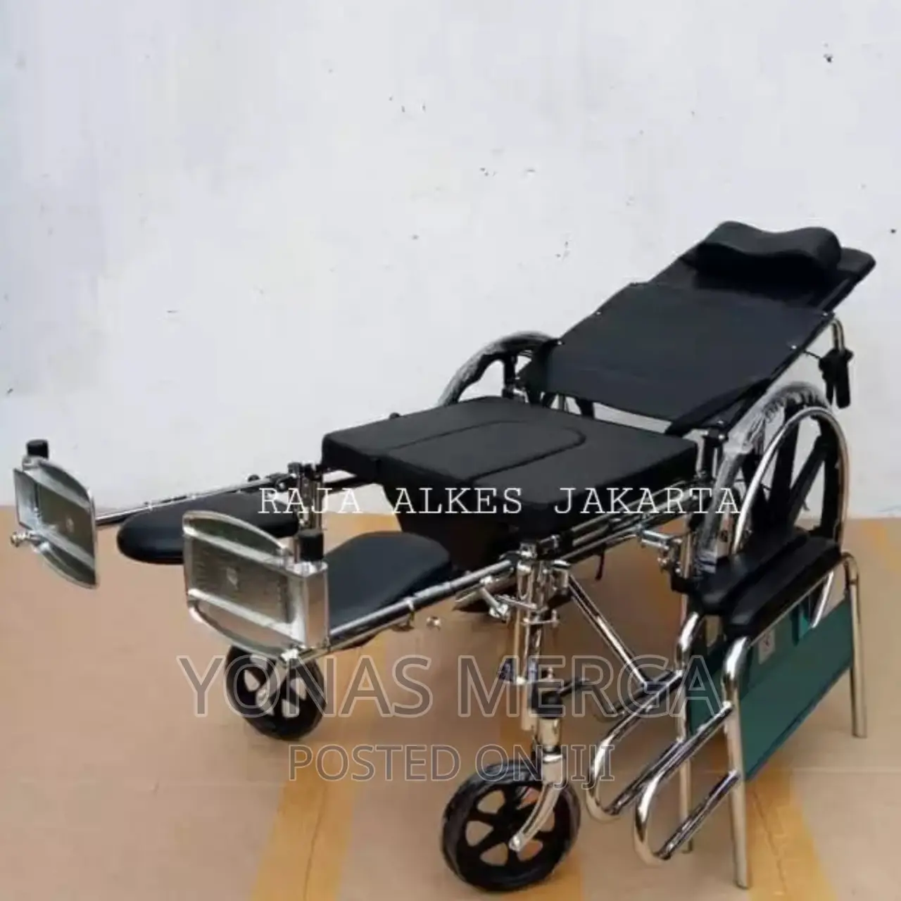 Wheelchair Multi-Purpose Make It Easier During Travel Outing