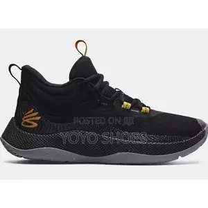 Under Armour Fashion Shoes