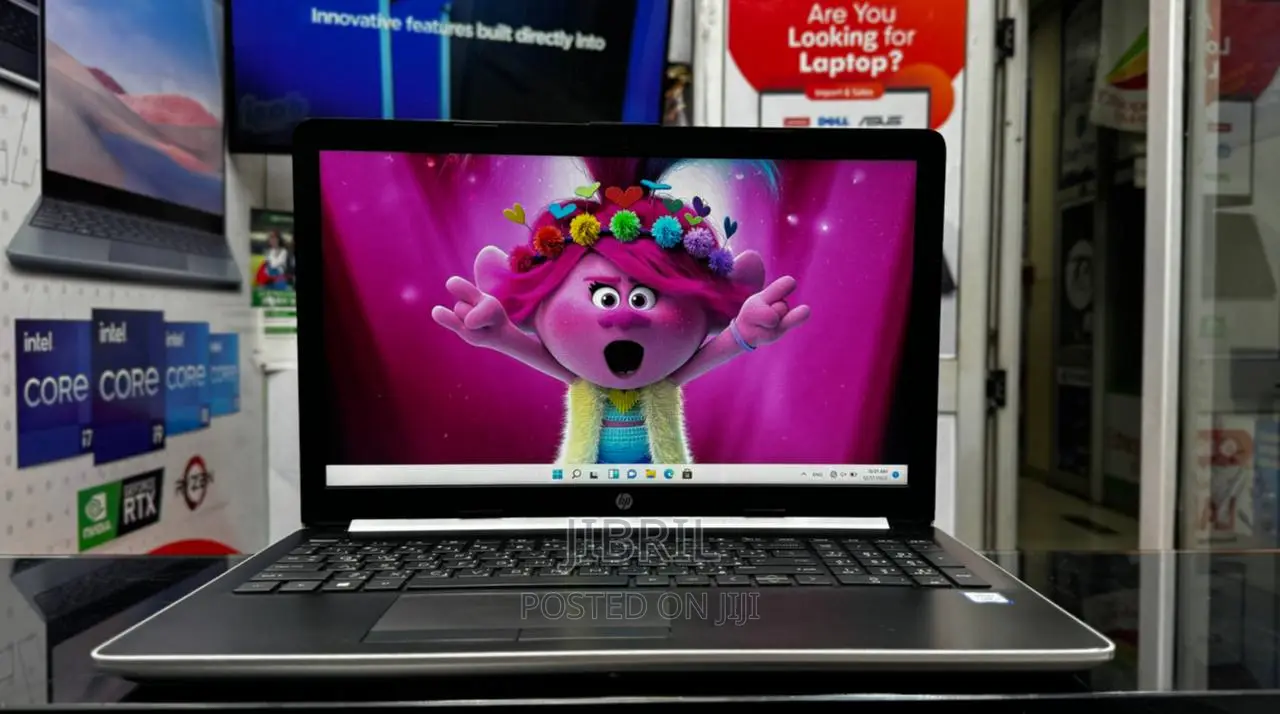 Laptop HP 15-Da2933nia 8GB Intel Core I3 HDD 1T