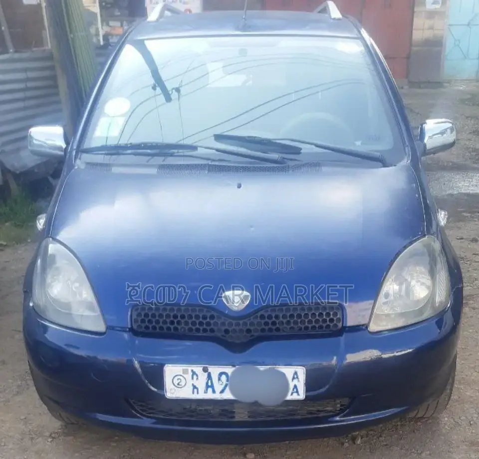 Toyota Vitz 2001 Blue