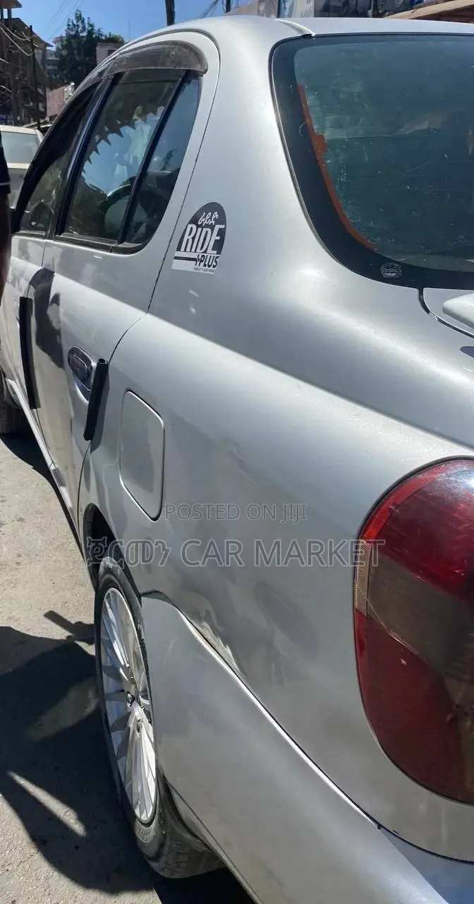 Toyota Platz 2003 Silver