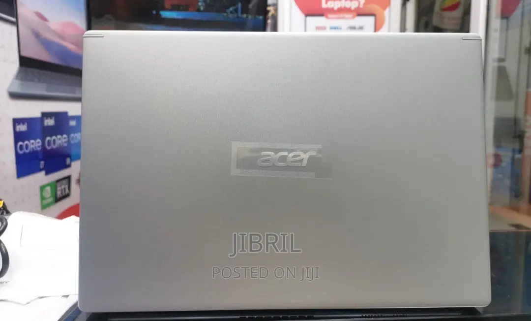 New Laptop Asus 16GB AMD Ryzen 5 SSD 512GB