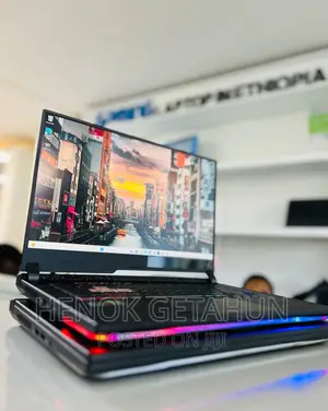 New Laptop Asus ROG Strix G15 16GB AMD Ryzen 7 SSD 1T