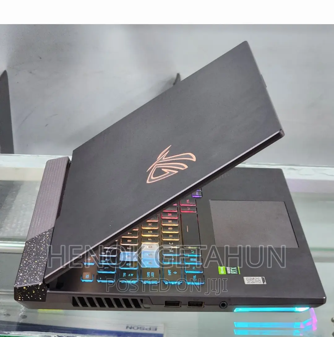 New Laptop Asus ROG Strix G15 16GB AMD Ryzen 7 SSD 1T