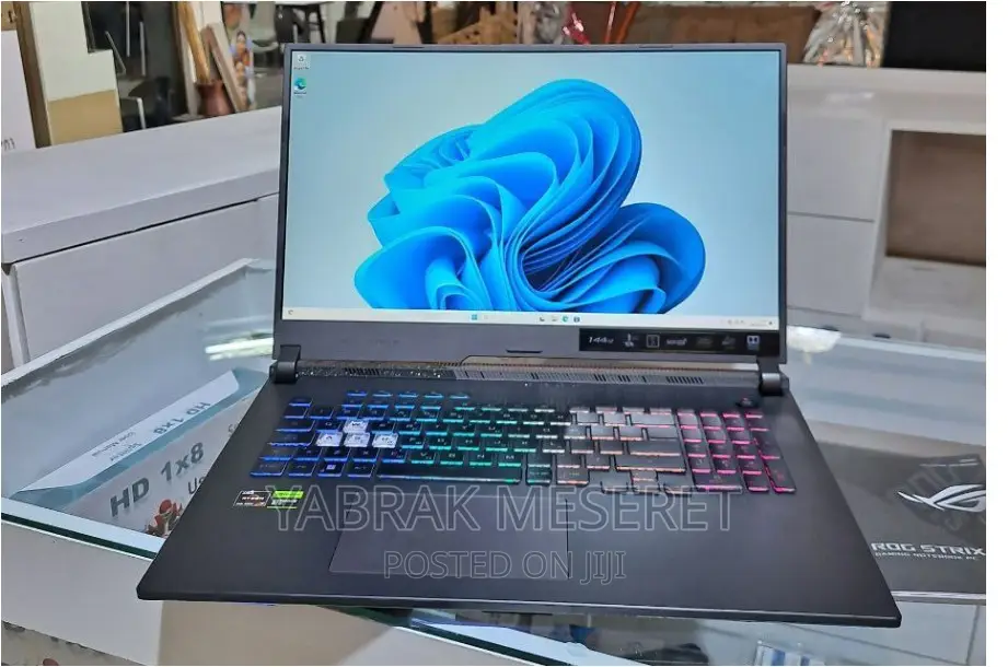 New Laptop Asus ROG Strix G15 16GB AMD Ryzen 7 SSD 512GB