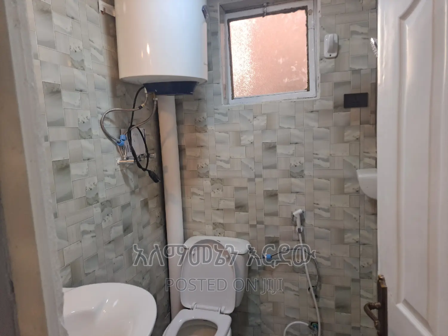 Furnished 1bdrm Condo in ሰሚት ኮንዶሚንየም, Bole for sale