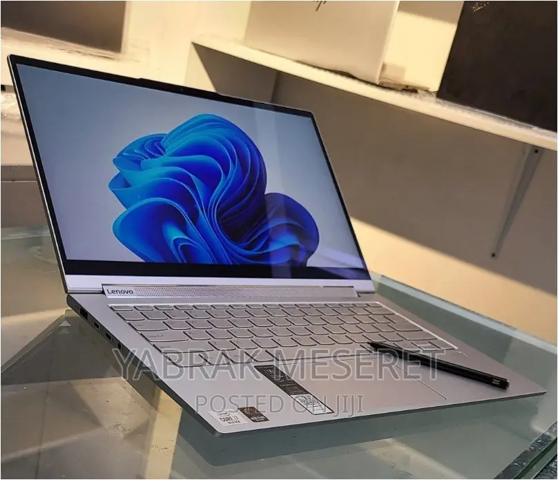 New Laptop Lenovo ThinkPad Yoga 16GB Intel Core I5 SSD 512GB