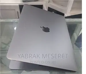 Photo - New Laptop Apple MacBook Pro 2017 8GB Intel Core I5 SSD 256GB