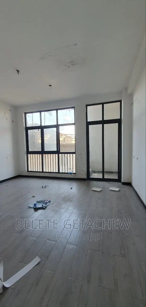 2bdrm Apartment in 4 Kilo, Arada for sale