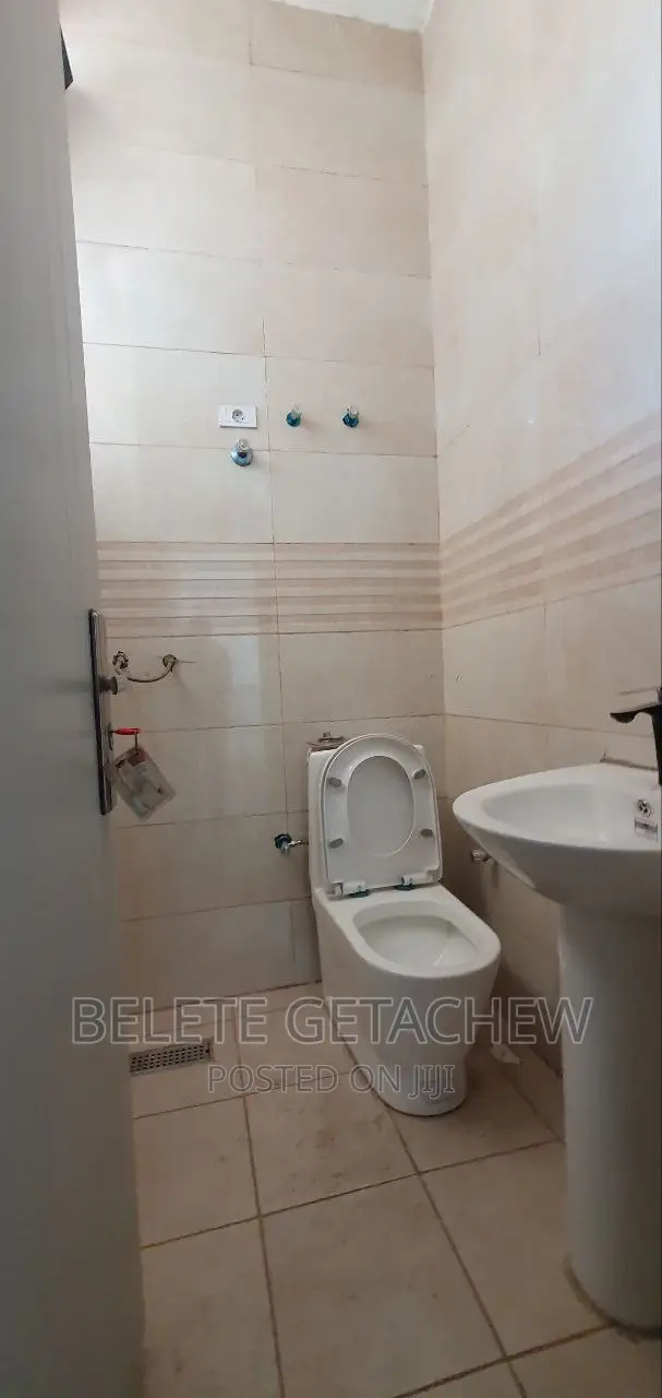 2bdrm Apartment in 4 Kilo, Arada for sale