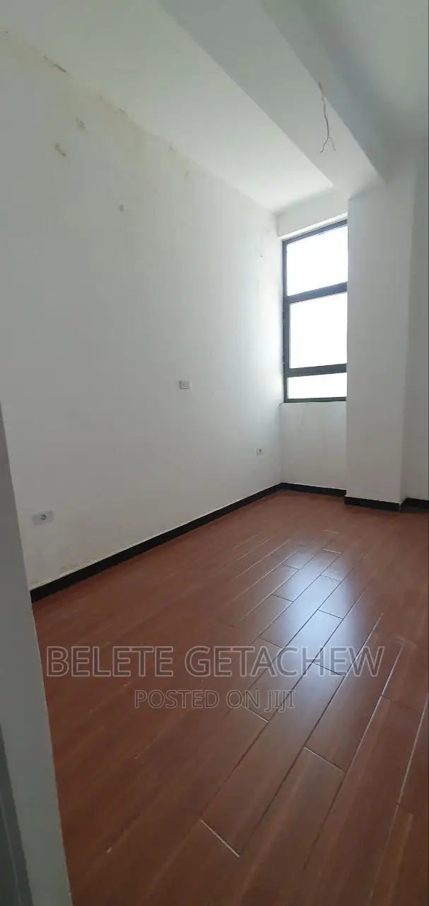 2bdrm Apartment in 4 Kilo, Arada for sale