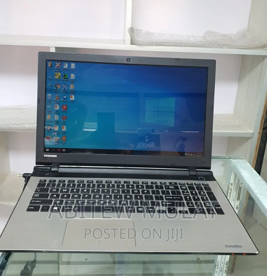 New Laptop Toshiba Satellite C850 8GB Intel Core I5 HDD 1T