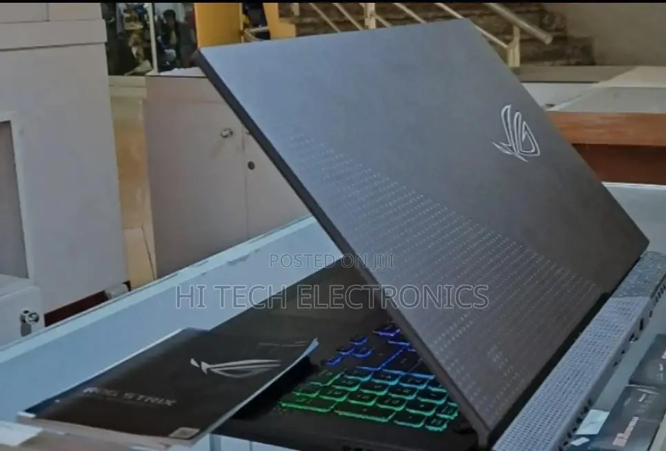 New Laptop Asus ROG Strix G15 16GB AMD Ryzen 7 SSD 512GB