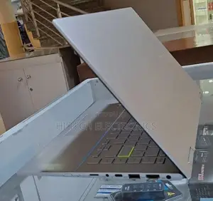 New Laptop Asus VivoBook 15 X505BA 8GB Intel Core I5 HDD 512GB