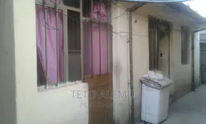 Photo - 4bdrm House in የሚሸጥ ቤት ቦሌ ሚካኤል አካባቢ, Bole for sale