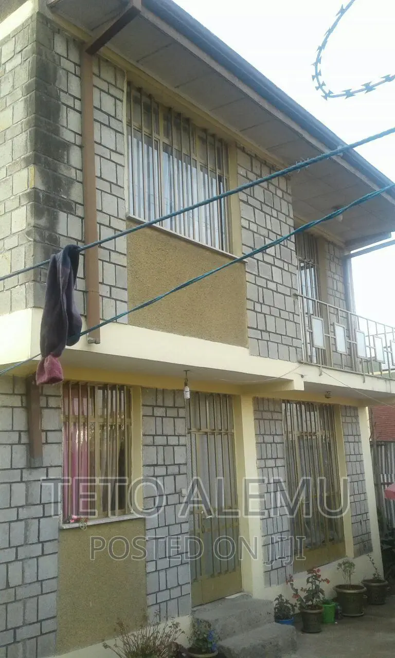 4bdrm House in የሚሸጥ ቤት ቦሌ ሚካኤል አካባቢ, Bole for sale