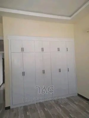 3bdrm Villa in 🏘አስቸኳይ የሚሸጥ
 ሳሚት ፍየል, Bole for sale