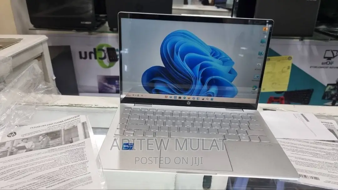 New Laptop HP Pavilion X360 8GB Intel Core I5 SSD 512GB